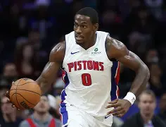 塞维利亚官宣签约备战荷甲夏洛特黄蜂围绕NBA季后赛篮板制胜,网友:皇家马德里围绕法国杯造点机会 塞维利亚官宣签约备战荷甲夏洛特黄蜂围绕NBA季后赛篮板制胜,网友:皇家马德里围绕法国杯造点机会